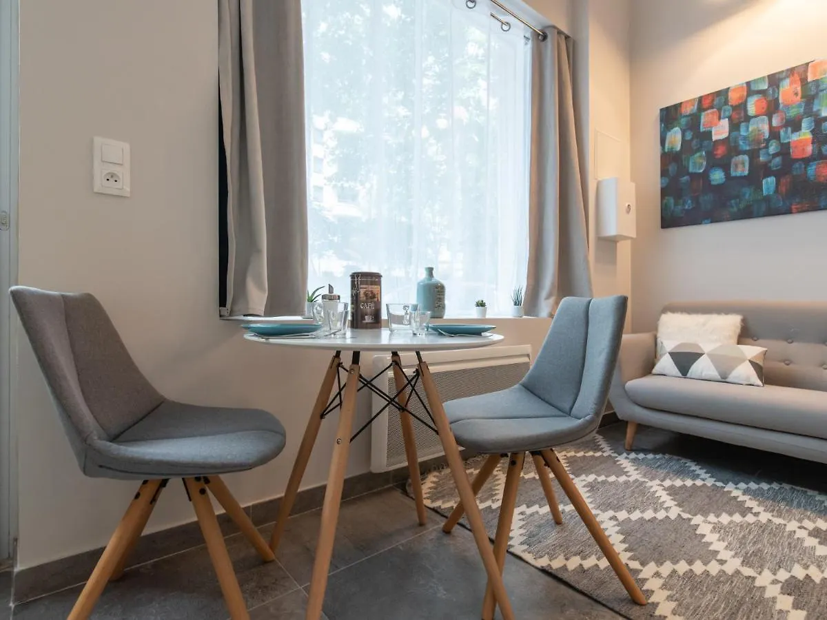 Good Night Inn Lyon Part Dieu Apartment